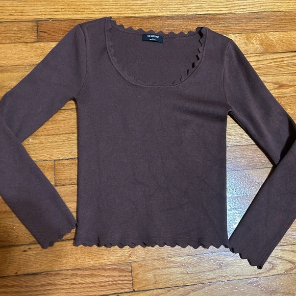 The Workshop, Large Chocolate Brown Scalloped Long Sleeved Knit (Runs Small) - Picture 7 of 11